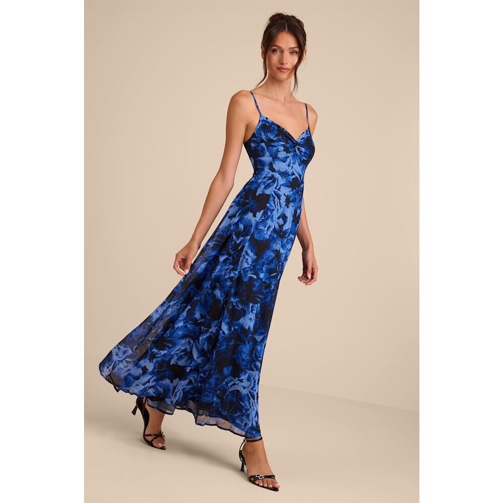 NWT Lulus Blue Floral Twist Front Maxi Dress size Small